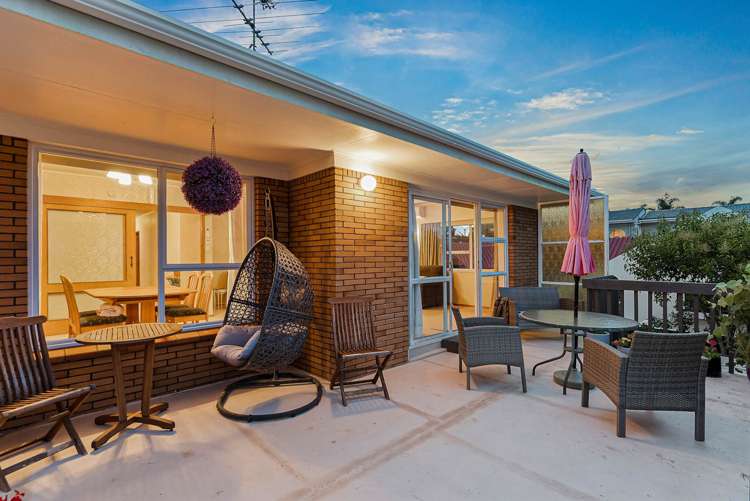 22 Taitua Drive Te Atatu South_32