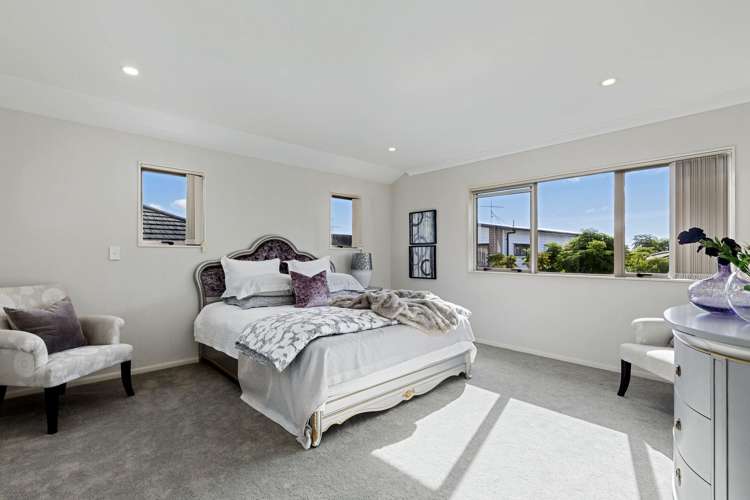 12 Bur Oak Terrace Schnapper Rock_11