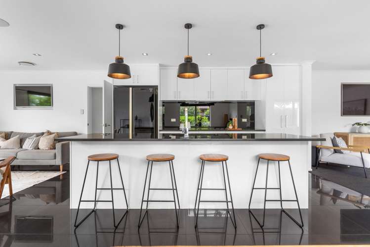 8 Reliance Crescent Beachlands_10