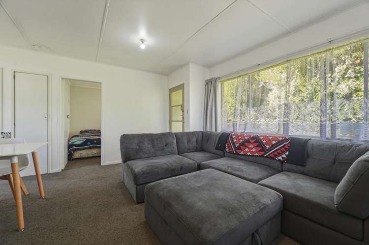 23 Clyde Street Utuhina_14