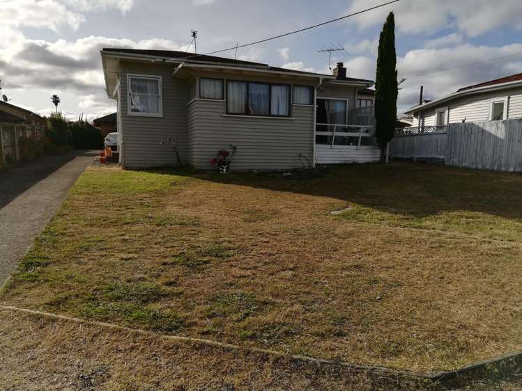 34 Wattle Street New Lynn_14