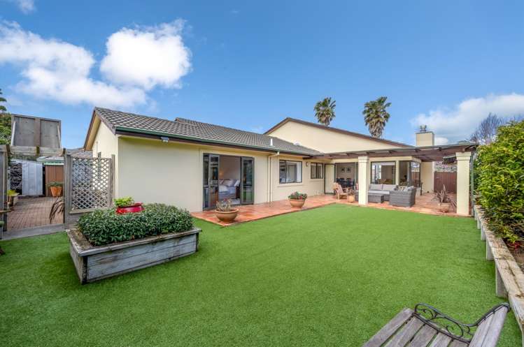 124 Golfland Drive Golflands_16