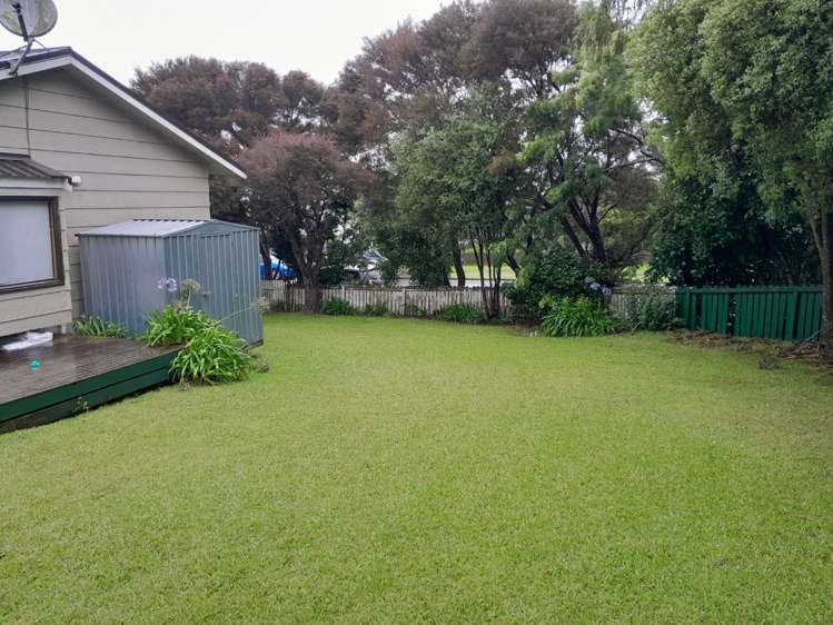 2 Gosford Drive Botany Downs_9