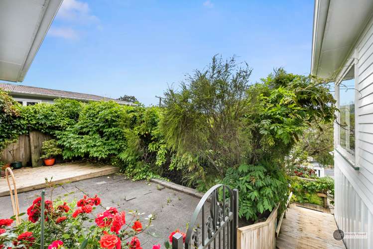 6 Puriri Street Miramar_23