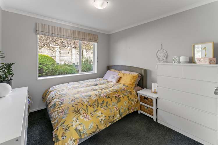 92 Washbourn Drive Richmond_13