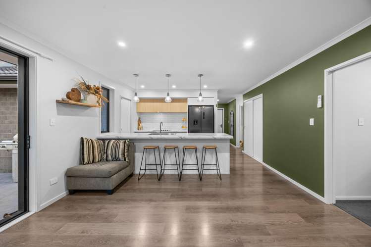 1347 State Highway 16 Waimauku_9