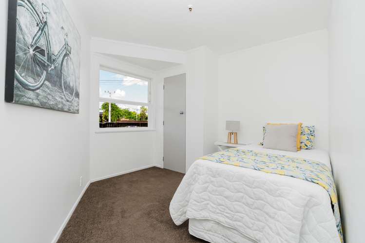 21 Jeanette Street Glenview_13