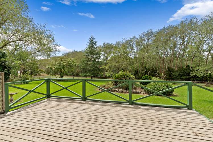 816 Kahikatea Flat Road Waitoki_17