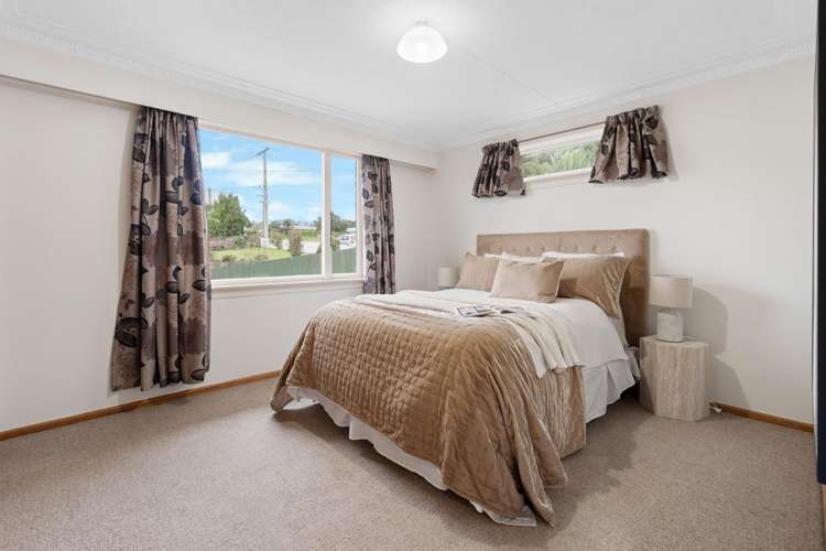 239 Highcliff Road Shiel Hill_21