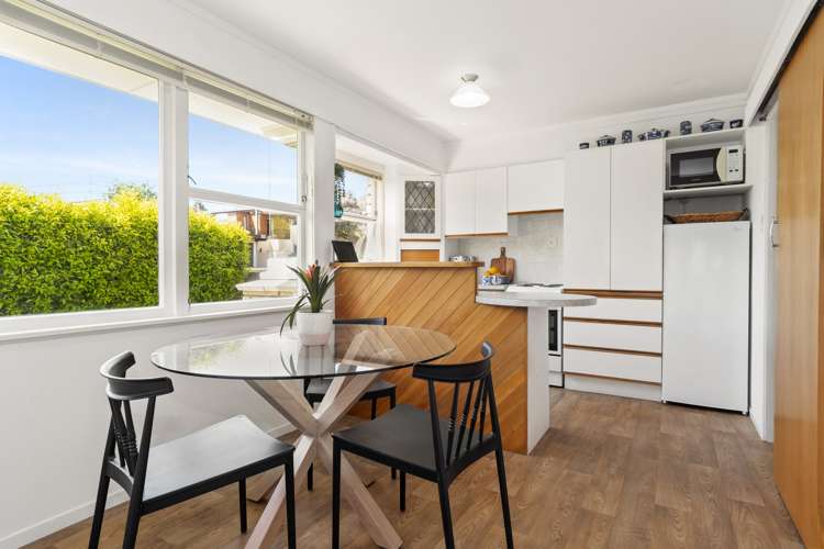 2 Chevron Drive Bellevue_4