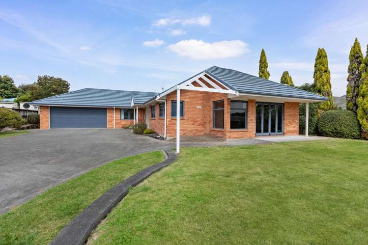 2 Cedar Way_2