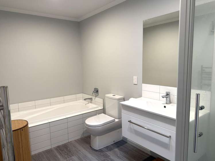 8 Brian Keogh Lane Halswell_15