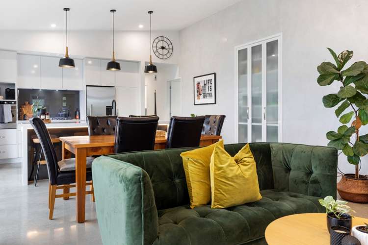 227 Lakes Boulevard Pyes Pa_12