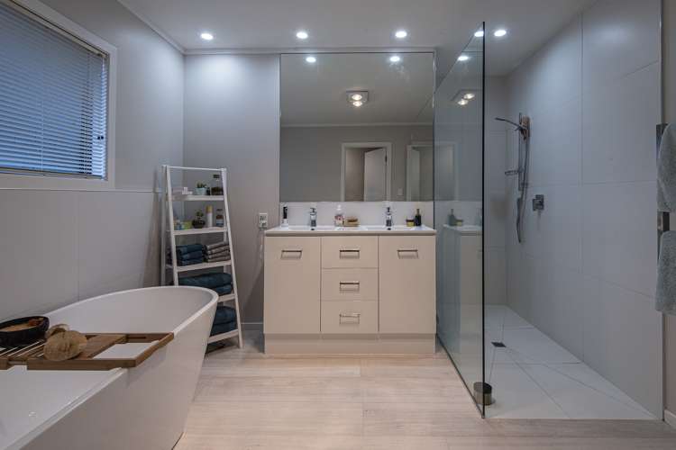 83 Mackesy Road Parahaki_8