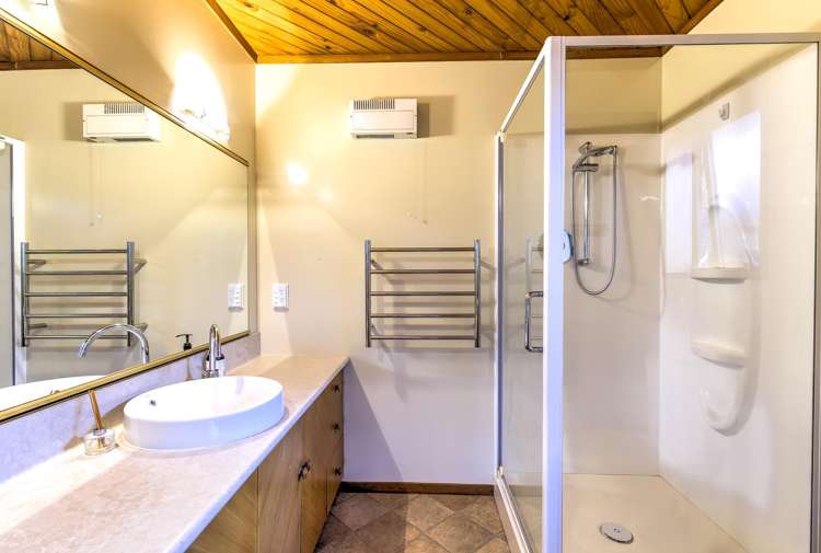 14 Cooper Place Chedworth_14