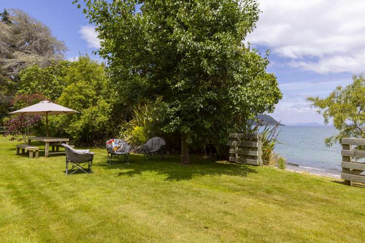 194 and 196 State Highway One Waitahanui_9