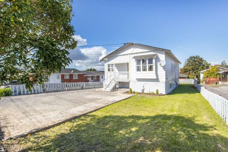 60 Titirangi Road New Lynn_27