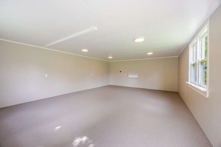 58, 58a 58b White Road Otane_47