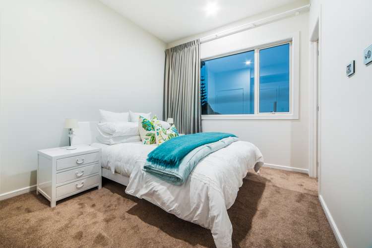 64 Okura River Road Okura_24