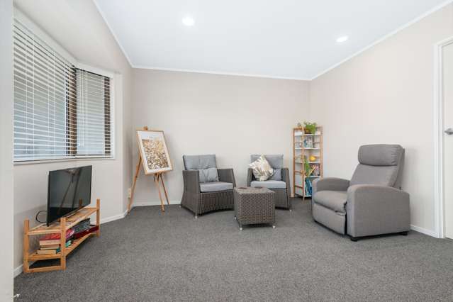 2/166 Waihi Road Judea_4