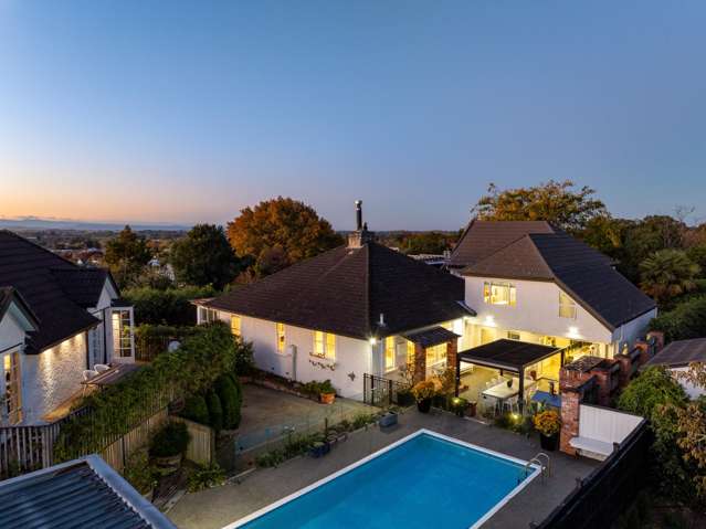 Iconic Residence, The Ultimate Family Entertainer