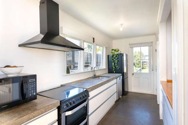 264 Clifton Road Te Awanga_1