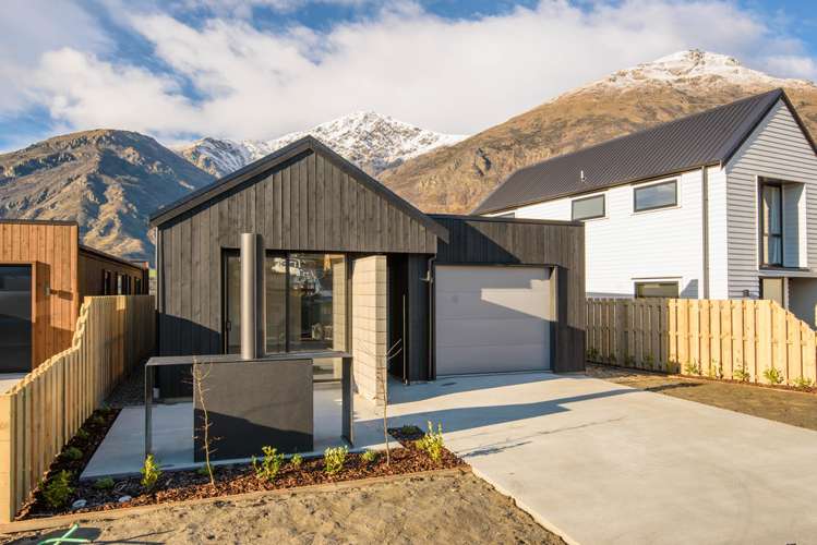 18 Huxley Place Dalefield/Wakatipu Basin_16