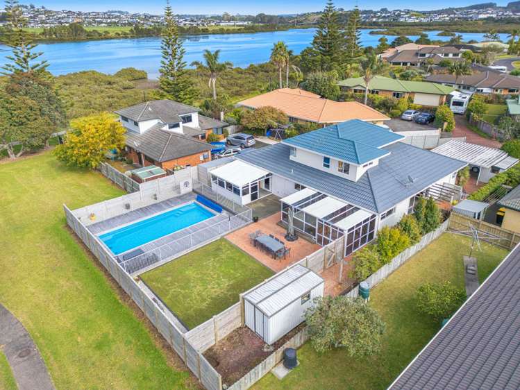 38 Settlers Grove Orewa_24