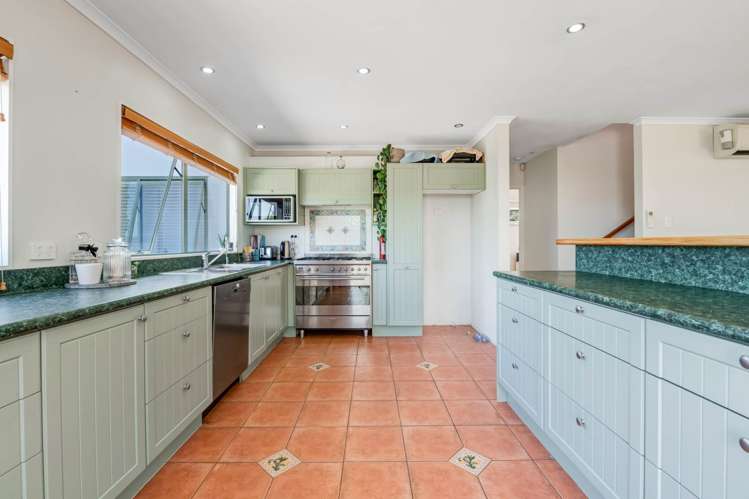 25 Admiralty Rise Gulf Harbour_5