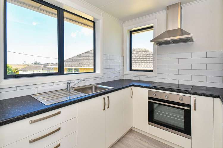 4 Kohekohe Crescent Meremere_10