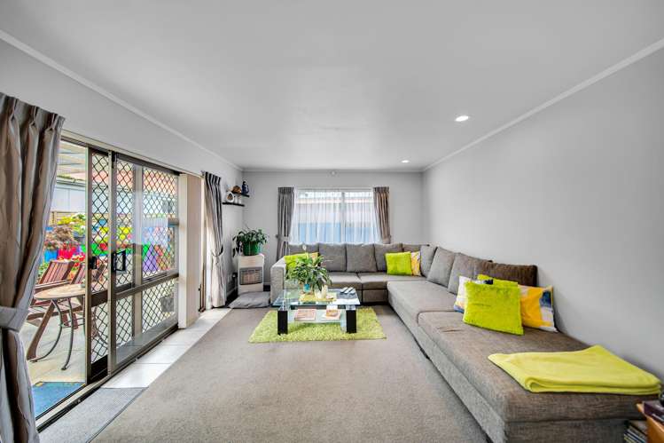 2/11 Reeves Avenue Papatoetoe_6