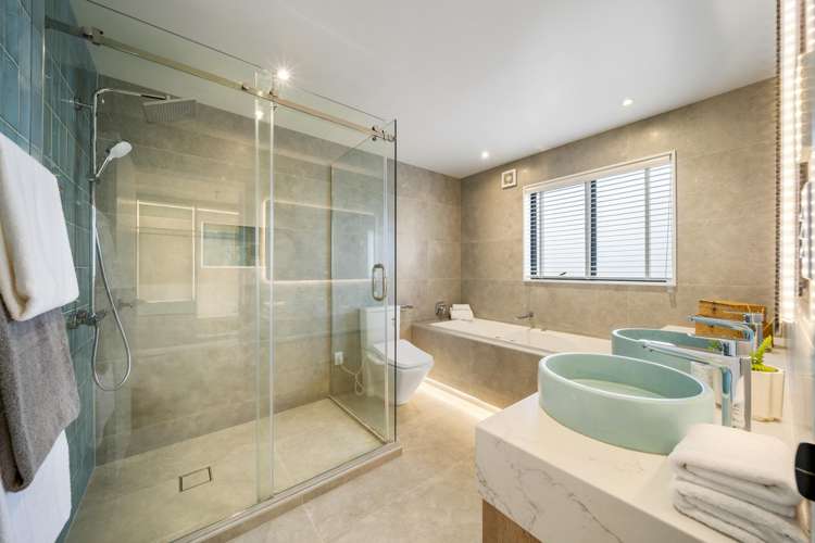 2 Hanikura Street Long Bay_23