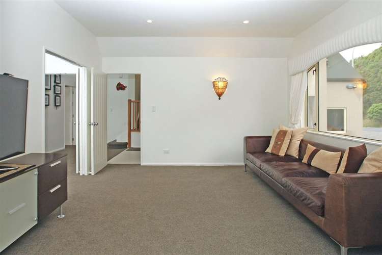 30 Downing Street Crofton Downs_7