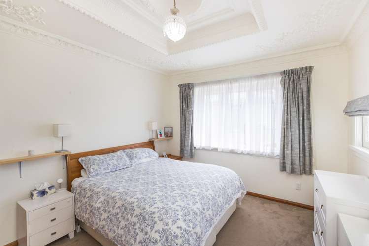 18 Burns Avenue Takaro_13