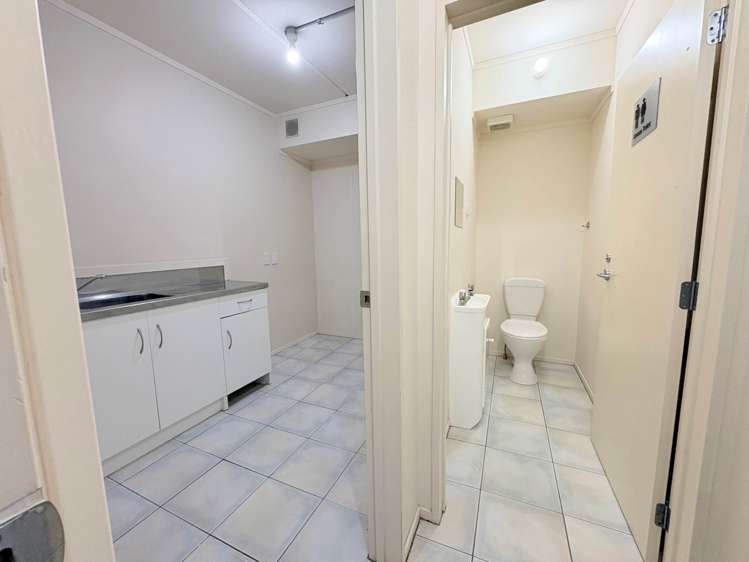 Level 1/11 Freeman Way Manukau_8