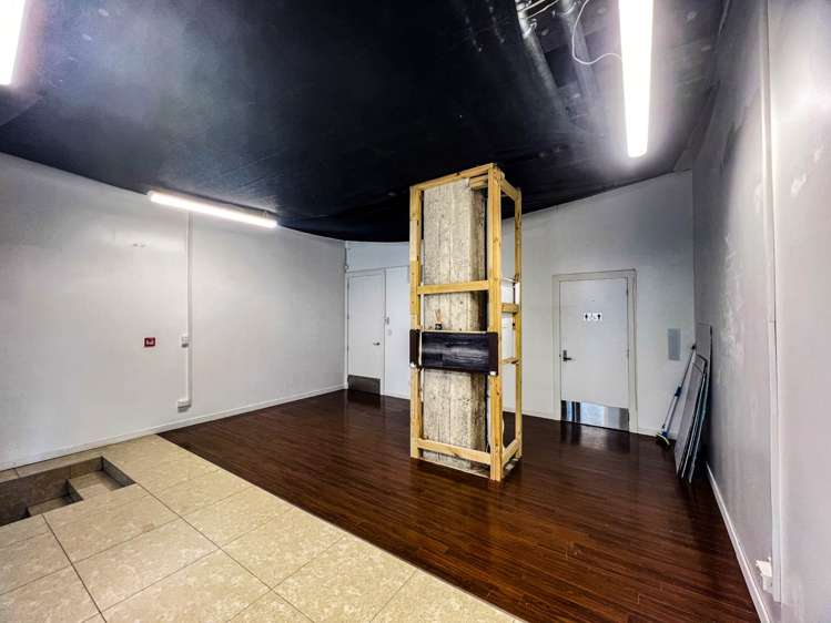 Unit 1R/37 Anzac Avenue City Centre_2