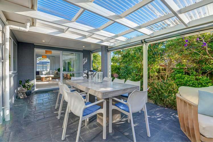 19 Esther Place Red Beach_12