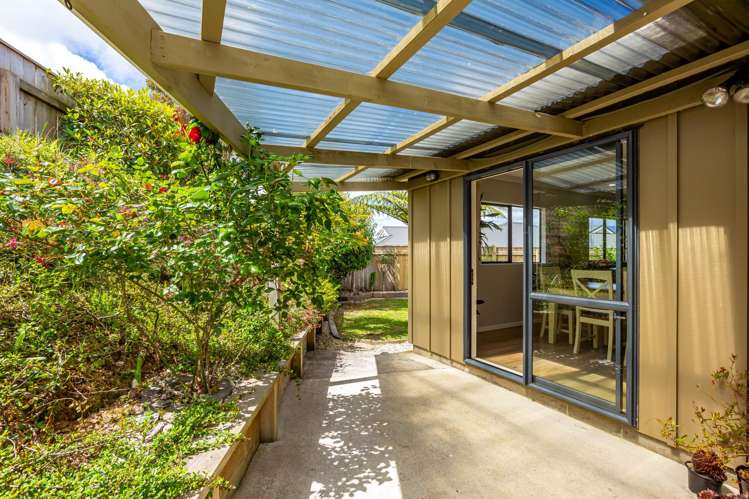 25 James Nairn Grove Riverstone Terraces_15