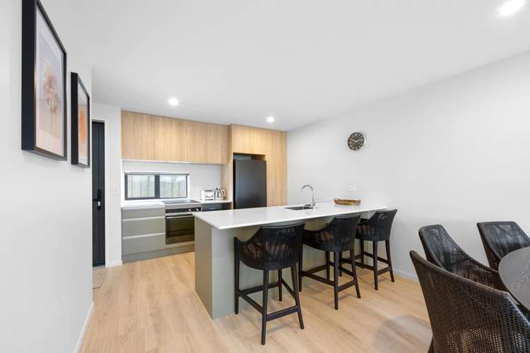 2/19 Courtenay Street St. Albans_1