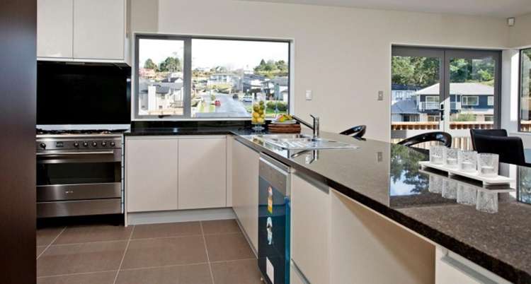 18 Bintulu Place Fairview Heights_5