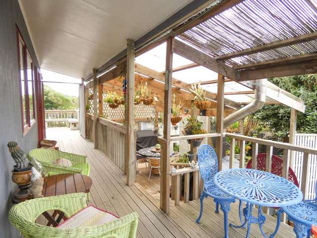 5 Te Whena Street Otaki Beach_3