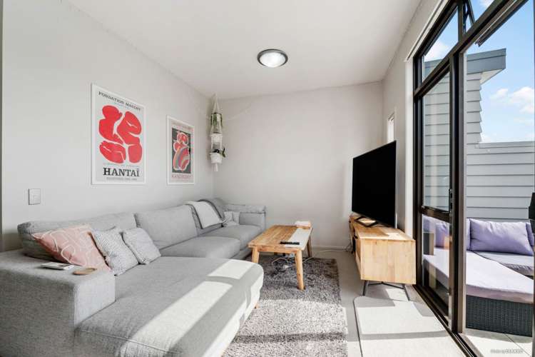 42/92 Bush Road Albany_6