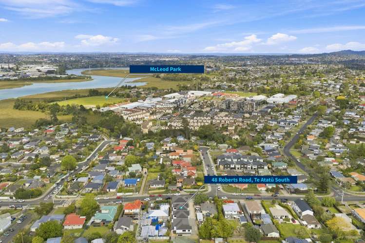 Units 1-3/48 Roberts Road Te Atatu South_17