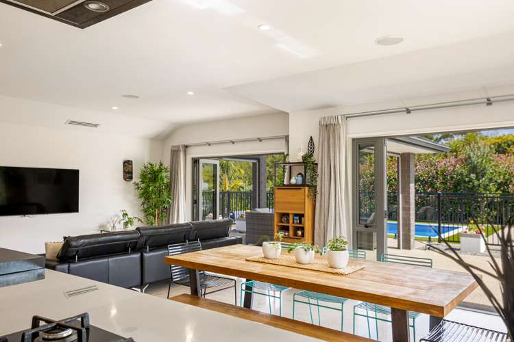 1009 Kahikatea Flat Road Waitoki_10