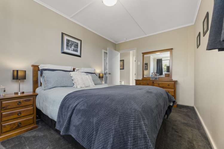 4 Milford Avenue Calton Hill_10