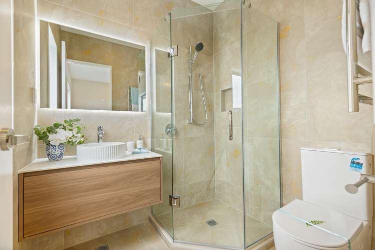 94 Huanui Drive Orewa_10