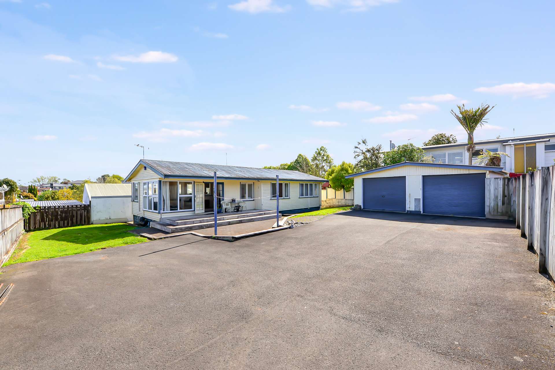 142 Tuhikaramea Road Dinsdale_0