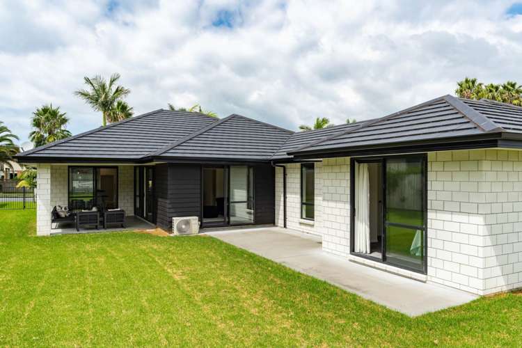 4 May Grove Lane Tamaterau_19