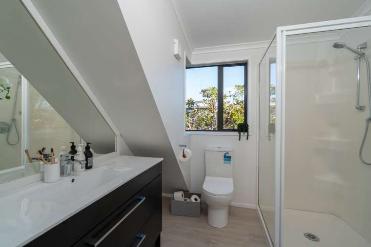 1/64 Logan Avenue Wharewaka_13