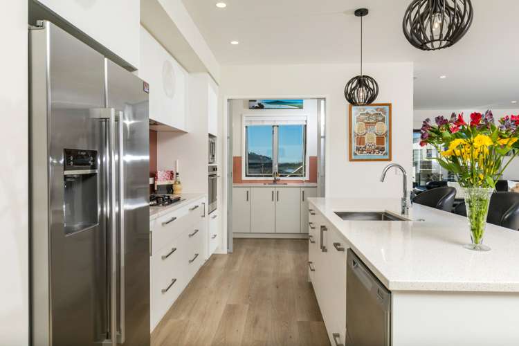 1 Tauwaka Crescent Riverhead_8